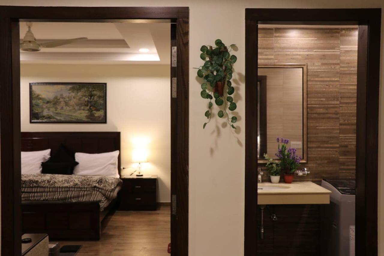 Elegant & Charming One Bed Apartment In Bahria Town Rawalpindi Exterior foto